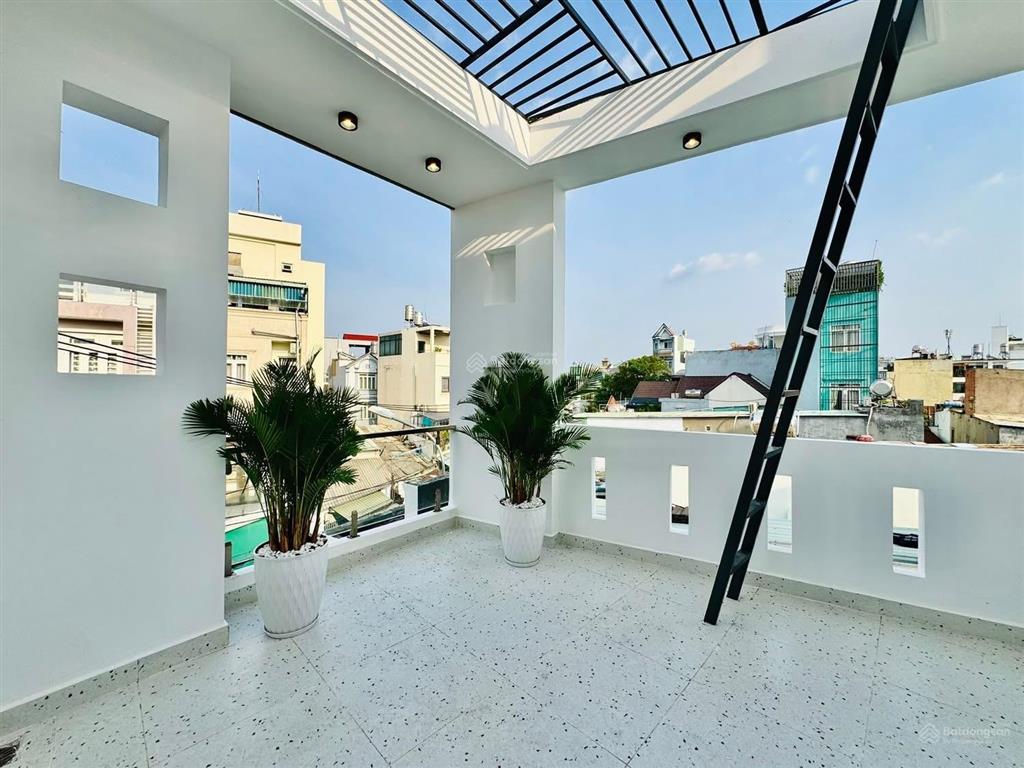 Bán gấp nhà oto đường nguyễn hữu cầu, p. tân định, q1 dt 63,9m2 cho thuê 34tr gần chợ tân định