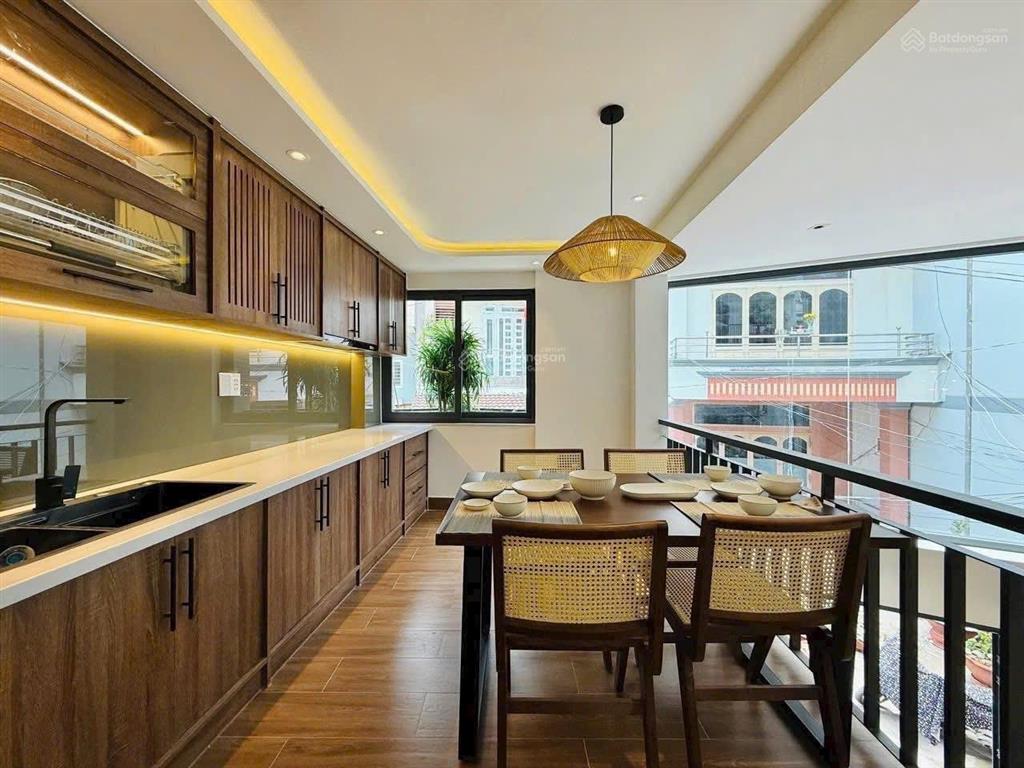 Bác năm định cư úc bán gấp nhà đường phạm ngọc thạchp.võ thị sáuq3 69m2 cho thuê 28tr/th