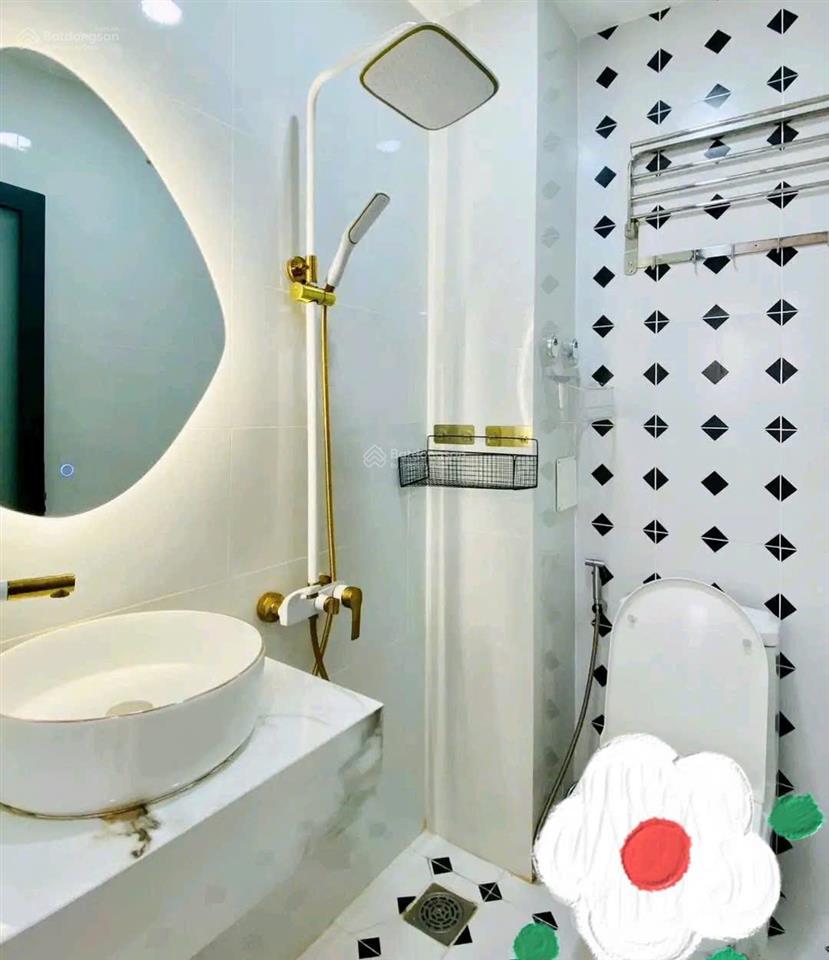 Hạ giá sốc 71m2 nhà đường 6m trần bình trọng, p2, q5 đang cho thuê 22 triệu gần đại học sài gòn