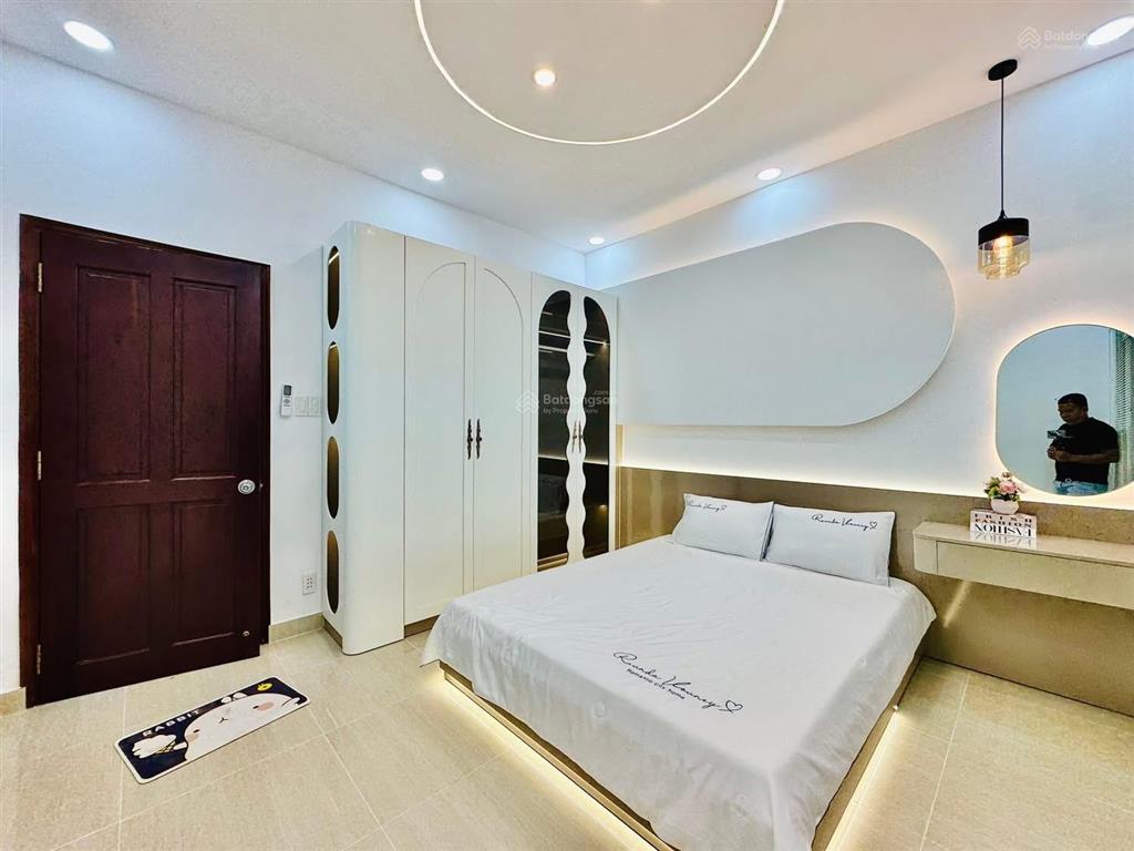 Bán gấp nhà đường nguyễn thị minh kha, p. bến nghé, q1 giá 63,9m2 cho thuê 34tr gần chợ tân định