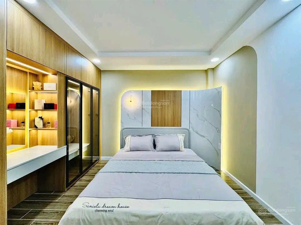 Hàng hiếm 66,7m2 đường 7m rạch bùng binh, p9, q3 đang cho thuê 26tr gần ga tàu sài gòn