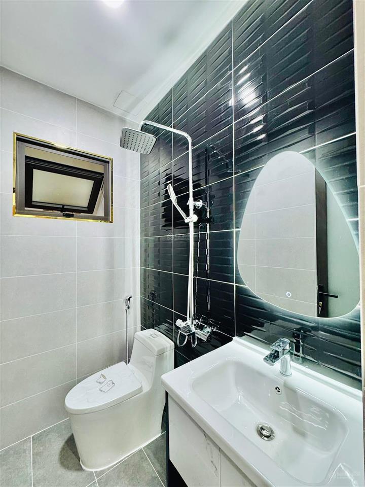 Giảm sốc 68,4m2 đường 6m võ văn tần, p5, q3 đang cho thuê 28tr gần bệnh viện từ dũ