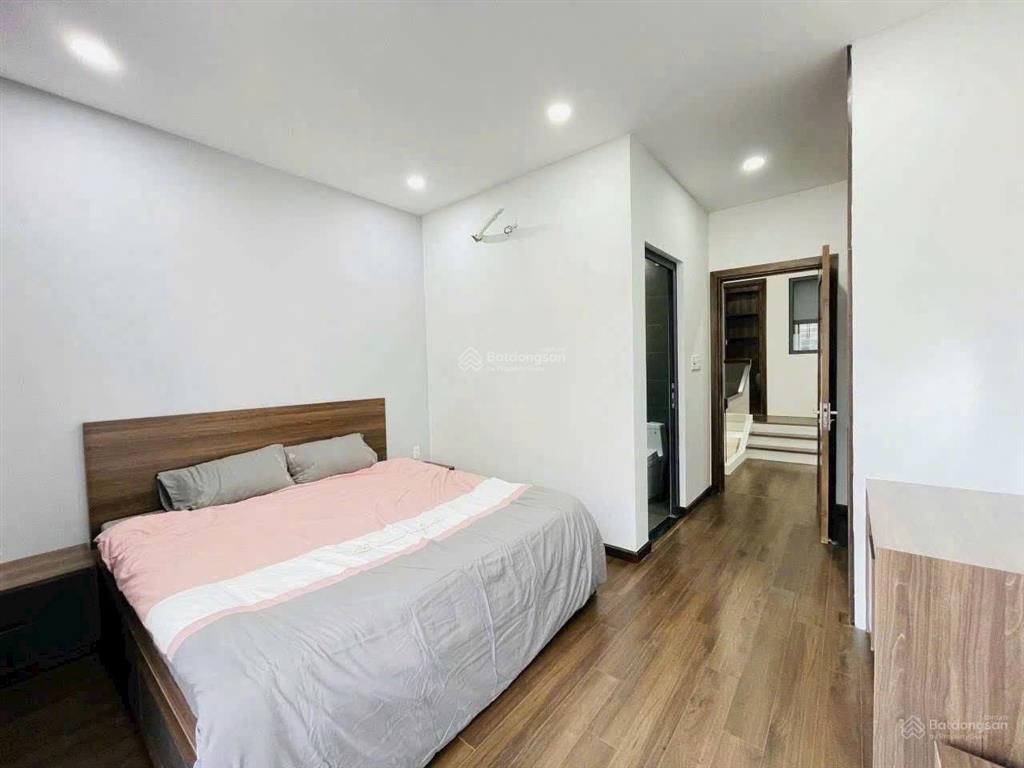 Cô lan bán gấp nhà hoa đào  p7  phú nhuận 65,1m2 cho thuê 22 triệu gần coopmart rạch miễu