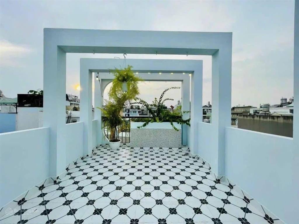 Bán gấp nhà đường 6m cư xá đô thành  p4  q3 75,4m2 cho thuê 33 tr/th, gần bệnh viện bình dân