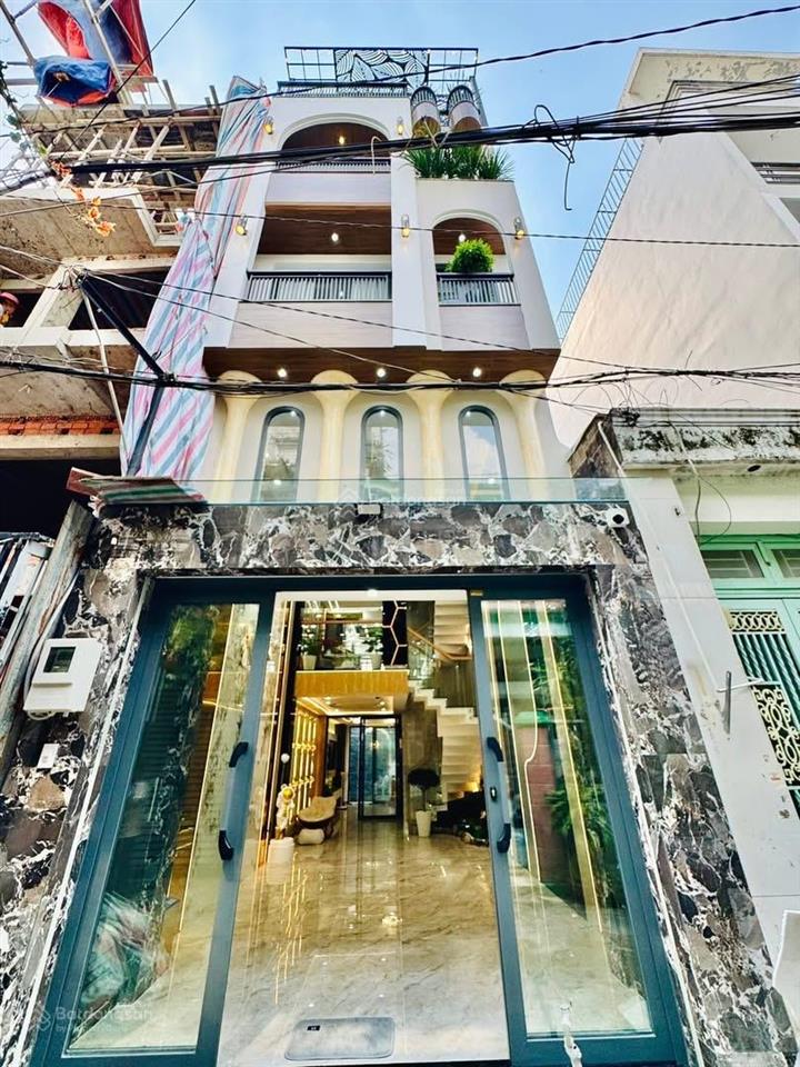 Chú bằng bán gấp nhà đường 6m mai thị lựu, đa kao, q1 83,2m2 cho thuê 30tr gần cv 23/9
