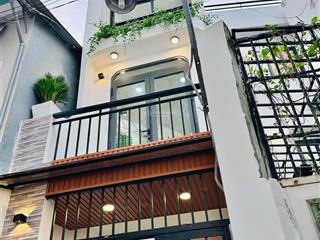 Giá 4tỷ5/63m2 nhà đường 6m nguyễn duy dương  p4  q10 cho thuê 19tr/tháng, gần siêu thị sài gòn