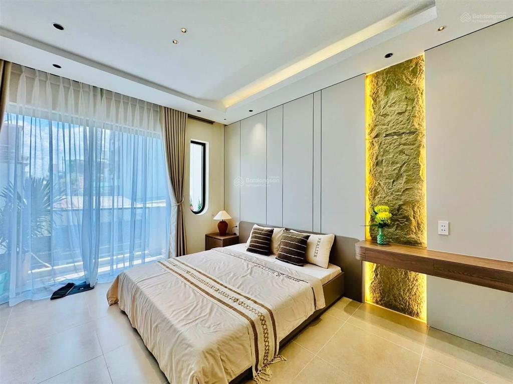 Cả nhà định cư úc bán gấp nhà nguyễn biểu  p2  q5 giá 69m2 cho thuê 22tr gần đại học sài gòn