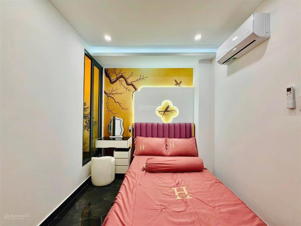 Bán gấp nhà đường 6m lê văn sỹ, phường 2, tân bình giá 68,4m2 cho thuê 20tr gần chợ phạm văn hai