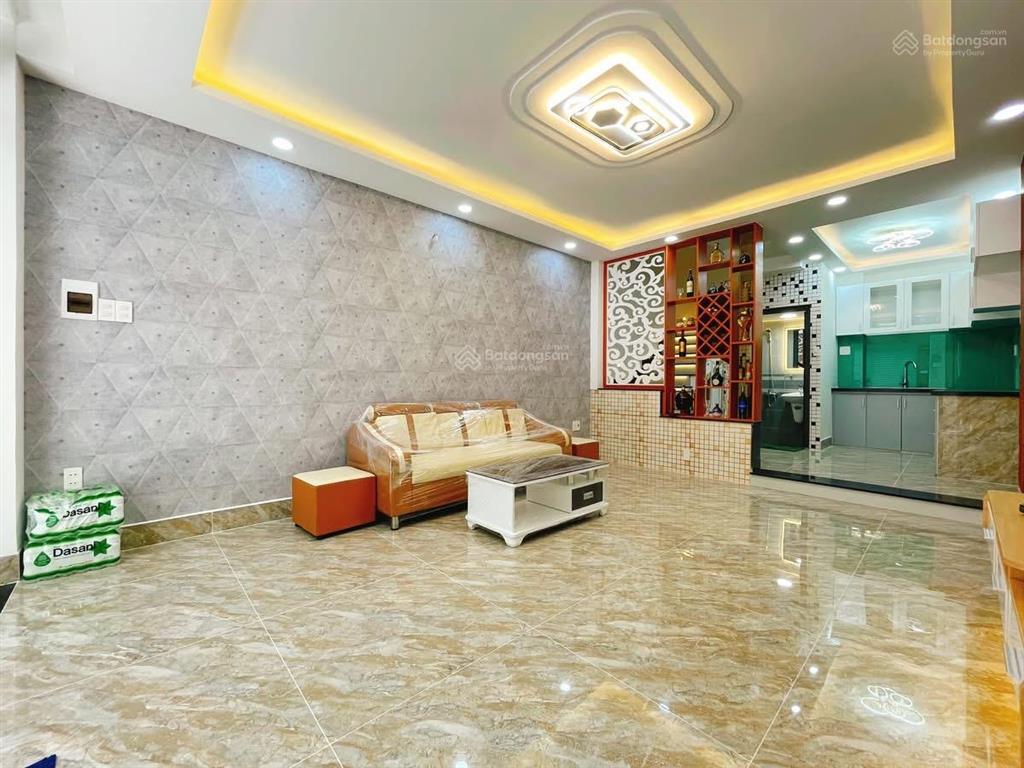 63,8m2 nhà đường 2 làn oto 6m trần minh quyềnp10q10 cho thuê 21tr gần nhà hát hoà bình