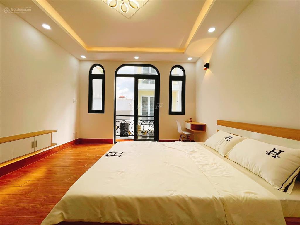 63,8m2 nhà đường 2 làn oto 6m trần minh quyềnp10q10 cho thuê 21tr gần nhà hát hoà bình