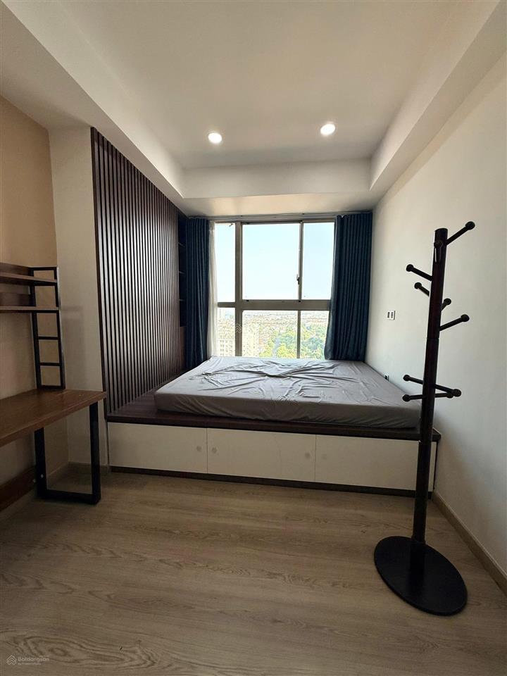 Chính chủ cần cho thuê gấp căn hộ 2 phòng view biệt thự giá 26 triệu full nội thất đẹp, vào ở ngay
