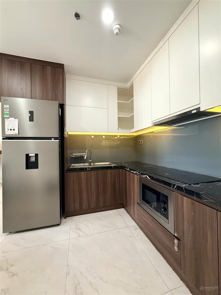 Chính chủ cần cho thuê gấp căn hộ 2 phòng view biệt thự giá 26 triệu full nội thất đẹp, vào ở ngay