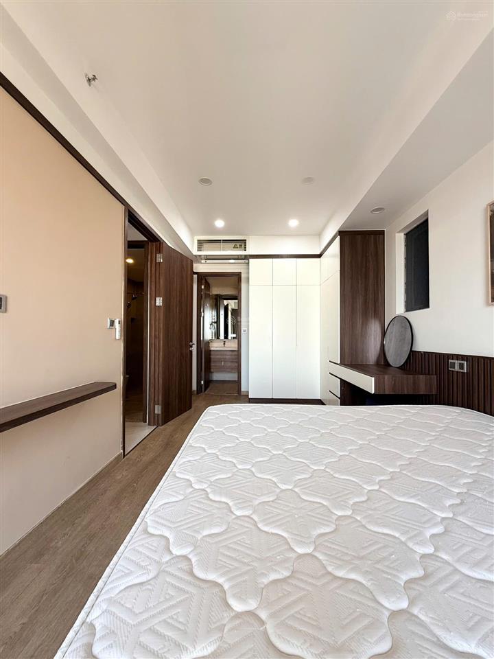 Chính chủ cần cho thuê gấp căn hộ 2 phòng view biệt thự giá 26 triệu full nội thất đẹp, vào ở ngay