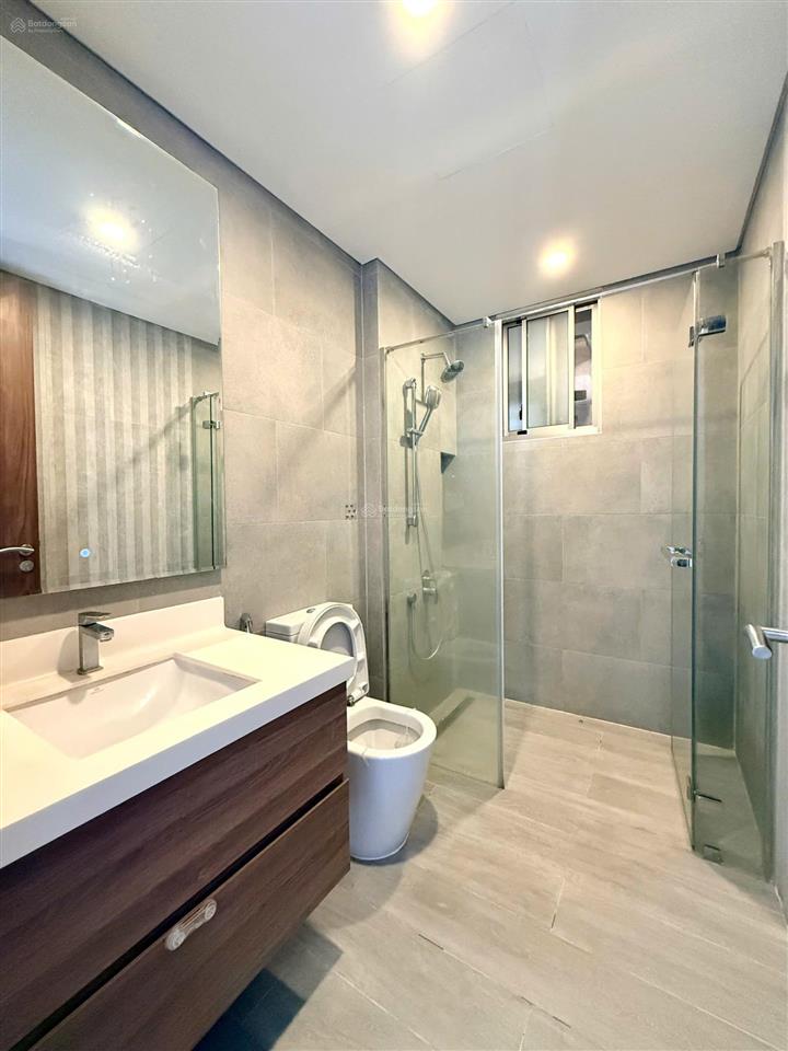 Chính chủ cần cho thuê gấp căn hộ 2 phòng view biệt thự giá 26 triệu full nội thất đẹp, vào ở ngay