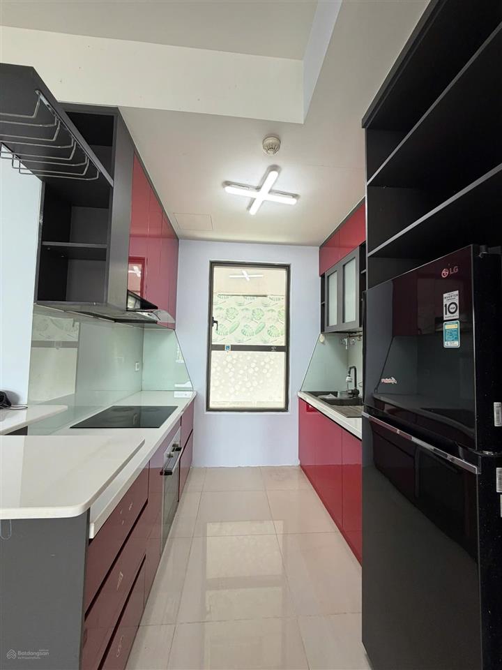 Thiện chí cho thuê căn góc 3 phòng ngủ, full nội thất giá 22 triệu, vào ở ngay  0909 488 ***