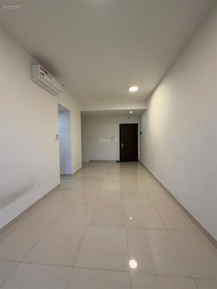 Cho thuê căn studio nhà trống phù hợp làm văn phòng giá chỉ 14 triệu trống sẵn, vào ngay 0909 488 ***