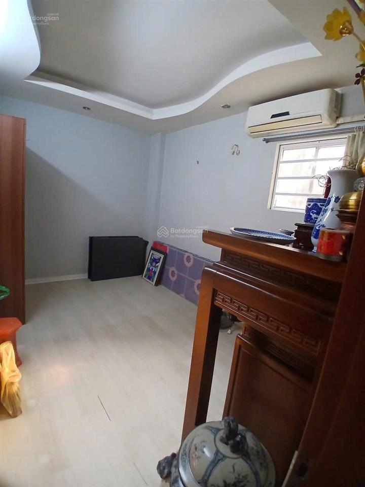 Cho thuê căn hộ ccmn chính kinh dt48m 2n1vs giá thuê 6 triệu/ tháng