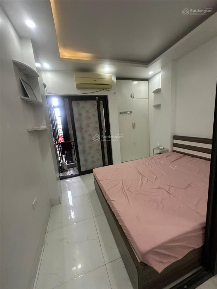 Cho thuê ccmn cầu diễn dt 35nthiết kế 1ngủ 1 vs khách bếp ban công thoáng giá 4 triệu/ tháng