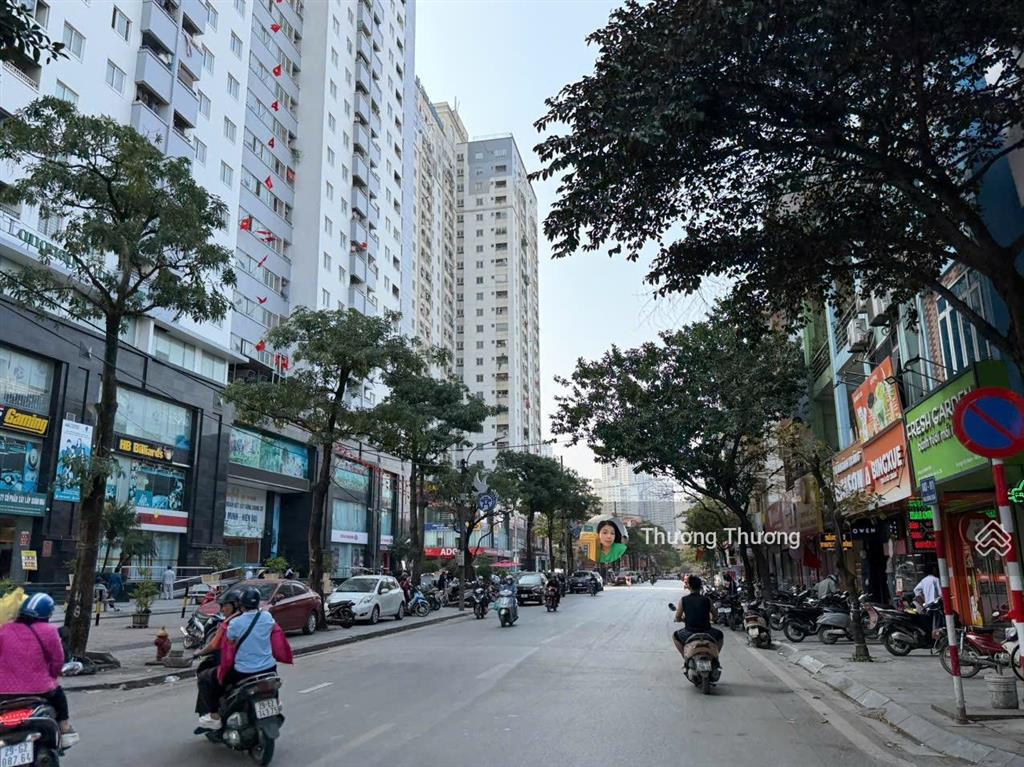 Bán nhà ngô thì nhậm hà đông 50m2 5 tầng mt 5m thang máy ô tô đỗ cửa chỉ hơn 12 tỷ  0977 885 ***