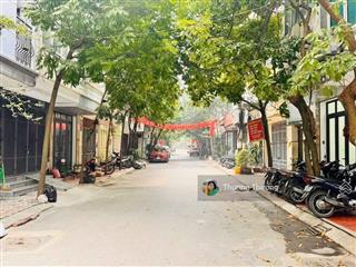Chính chủ bán nhà mỗ lao hà đông 50m² 3t mặt tiền 5m ô tô tránh kinh doanh giá 11 tỷ cần bán gấp