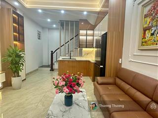 Bán nhà mặt phố trần phú, hà đông 40m 4 tầng vỉa hè kinh doanh sầm uất, ô tô tránh giá hơn 12 tỷ