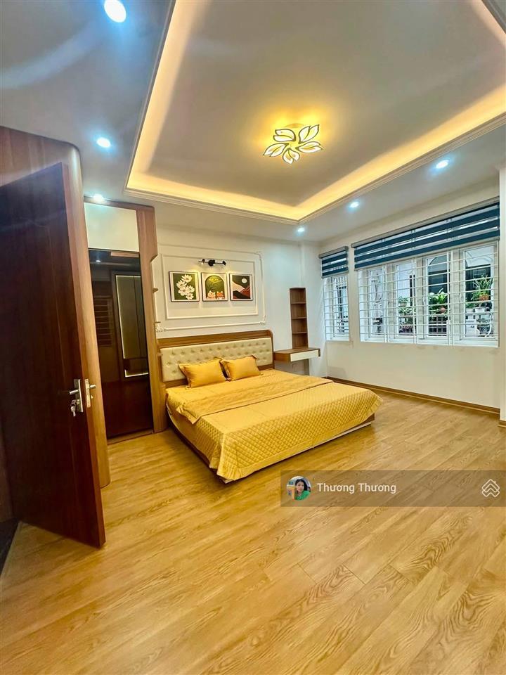 Bán nhà mặt phố trần phú, hà đông 40m 4 tầng vỉa hè kinh doanh sầm uất, ô tô tránh giá hơn 12 tỷ