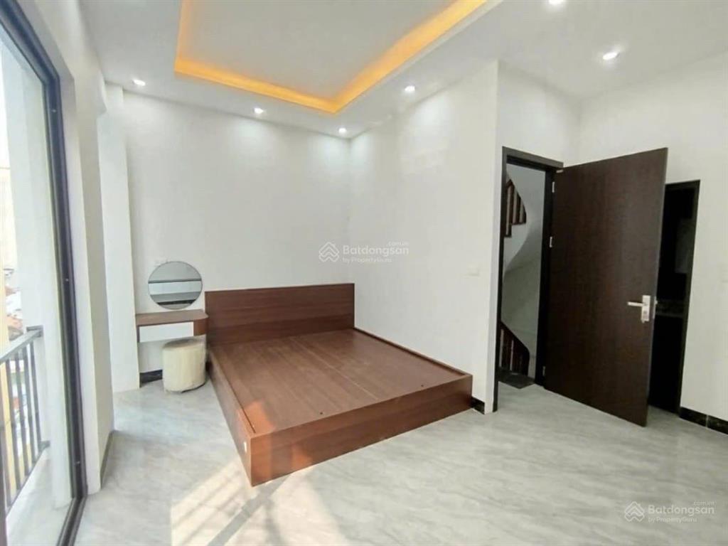 Hiếm!!! bán nhà vạn phúc ngay cầu am bưu điện hà đông 5 tầng dân xây nội thất xịn giá chỉ hơn 7 tỷ