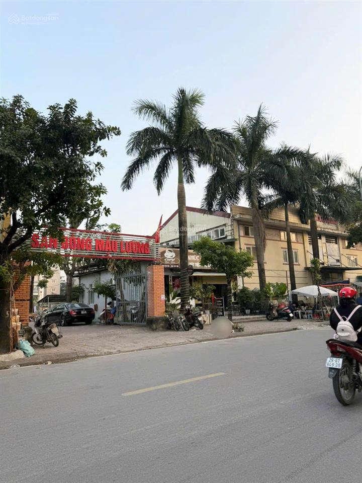 Bán nhà 4 tầng ngay sân bóng mậu lương gần kiến hưng luxury  kđt xa la, dân xây giá hơn 5 tỷ