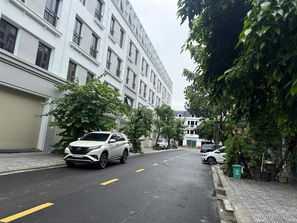 Bán nhà liền kề kđt văn phú ngay kiến hưng luxury vỉa hè ô tô tránh kinh doanh giá hơn 12 tỷ
