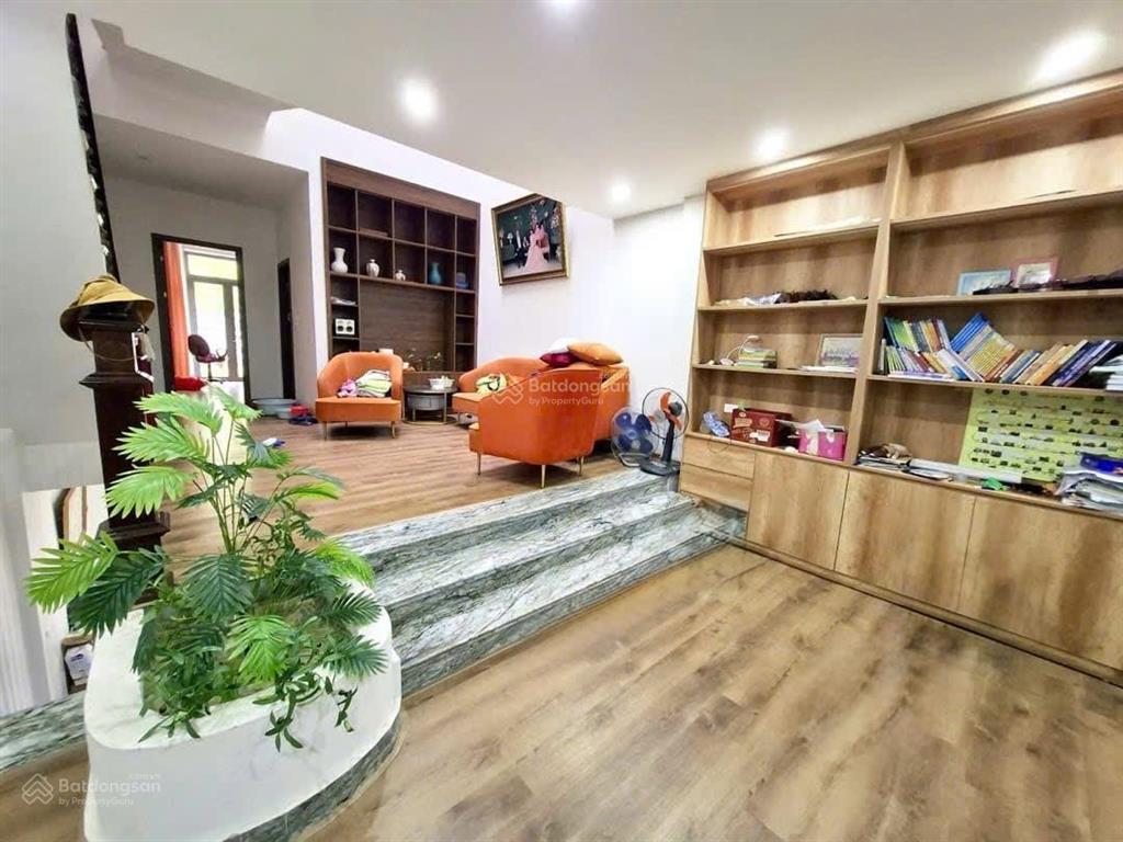 Bán nhà liền kề ngay la casta văn phú tháp đồng hồ văn phú gần ngã 4 lê trọng tấn 90m² hơn 17 tỷ