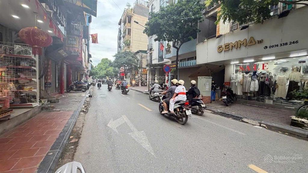 Bán đất ngay chợ hà đông lê lợi ngay đường quang trung ô tô ngay nhà 52m2x7m giá chỉ hơn 7 tỷ