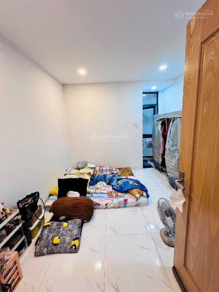 Chính chủ thiện chí bán nhanh nhà hxh hoàng sa, q3 sẵn dòng tiền thuê 22 tr/tháng. giá 3tỷ320 tl