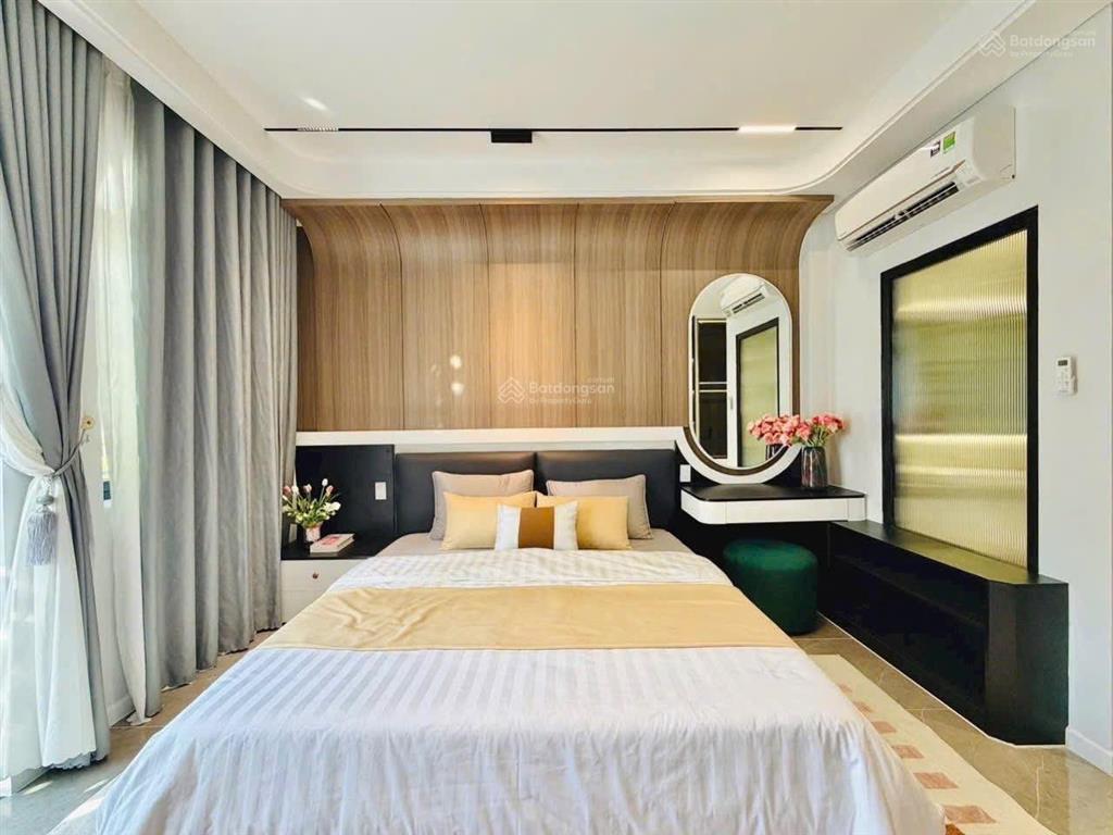 Đầu năm bán gấp nhà mtđ đỗ năng tế, bình tân gần aeon mall. giá 3tỷ080 còn ra lộc