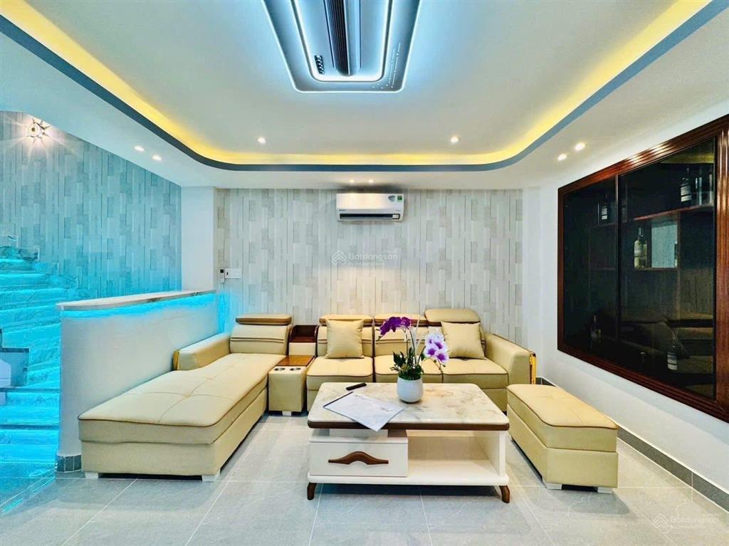Chính chủ cần bán nhanh nhà mặt tiền đường cao bá nhạ, q1 (hơn 73m2). giá 5tỷ220 còn tl