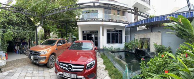 Cần nhượng lại siêu phẩm villa mtđ số 13, bình trưng tây, q2. giá mong muốn 8 tỷ 350 còn tl mạnh