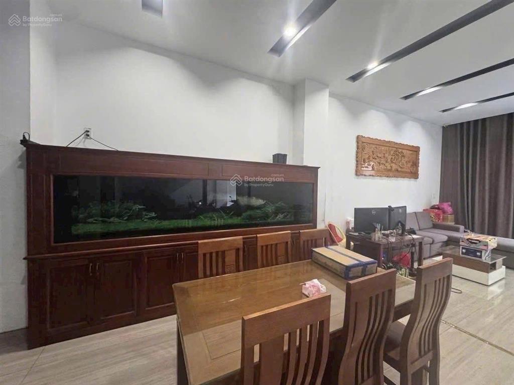 Siêu phẩm bình lợi, p13, bình thạnh (dt hơn 105m2) cần tìm chủ mới. giá mong muốn còn tl