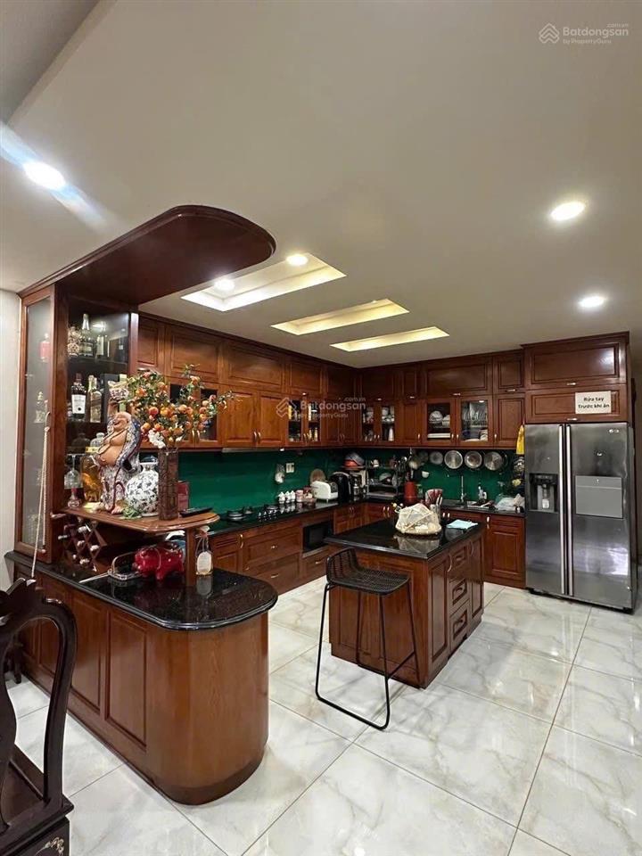 Chốt giá 6tỷ180 cho siêu phẩm mặt tiền đường huỳnh thiện lộc, tân phú (dt hơn 98m2). còn ra lộc