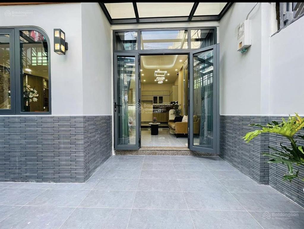 Bán nhanh nhà mt kinh doanh phạm phú thứ, q6 sẵn dòng tiền cho thuê 19 triệu. giá 6tỷ030 còn ra lộc