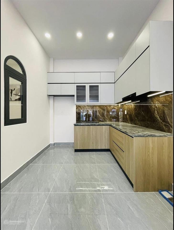 Bán nhanh nhà mt kinh doanh phạm phú thứ, q6 sẵn dòng tiền cho thuê 19 triệu. giá 6tỷ030 còn ra lộc