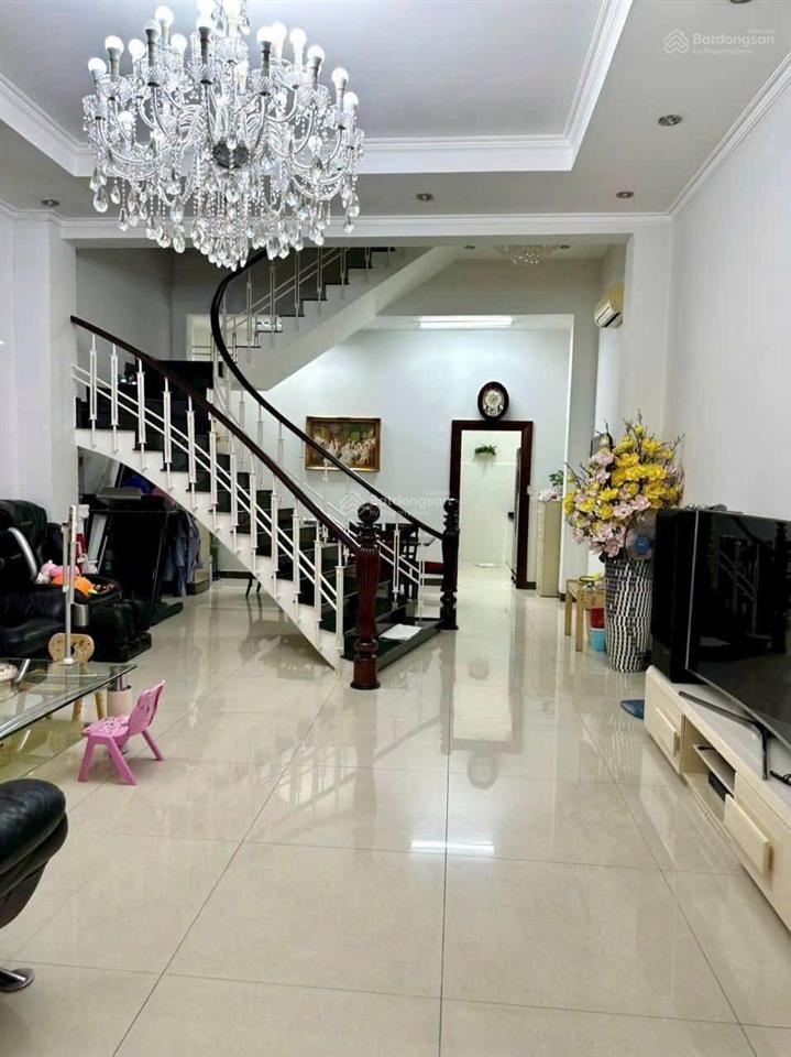 Bán nhà mặt tiền đường vip vườn chuối, quận 3, cư xá đô thành (dt gần 90m2). chốt giá 6tỷ220