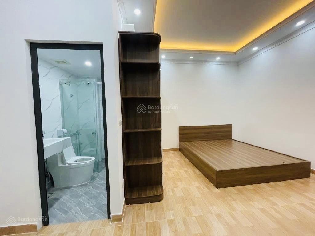 Bán nhà trương định  giải phóng  ngõ thông rộng  ở ngay  diện tích 57m². giá bán 8,15 tỷ