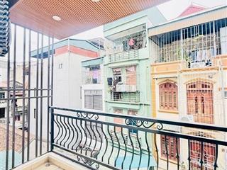 Bán nhà hoàng mai  gần hồ đền lừ  ô tô đỗ cổng  lô góc  dt 48m2  ở ngay. giá bán 8.35 tỷ