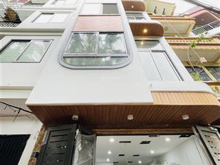 Bán ccmn ngã tư sở  nguyễn trãi  tặng ô tô trị giá 650 triệu  dt 55m x 6 tầng. giá fo 14.9 tỷ