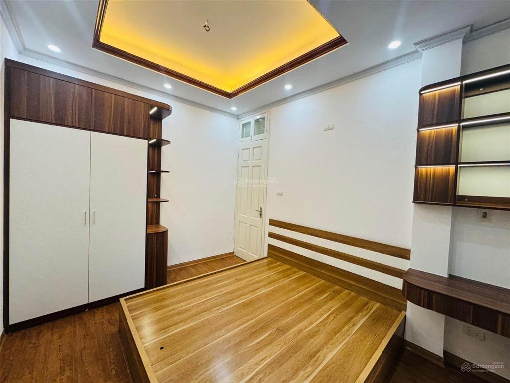 Bán nhà lương khánh thiện  hồ đền lừ  không quy hoạch  dt 49m2. giá bán 8.72 tỷ