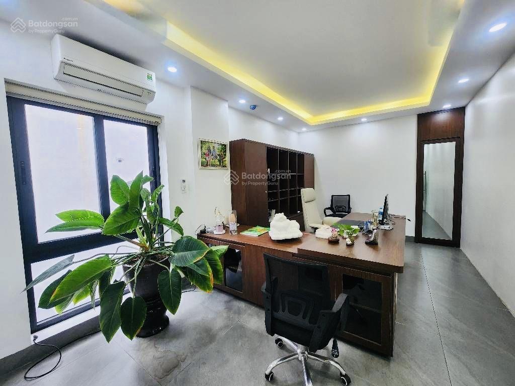 Bán tòa nhà 9 tầng giải phóng  tương mai  ô tô  kd văn phòng  235m2 x 9t. giá bán 107,5 tỷ