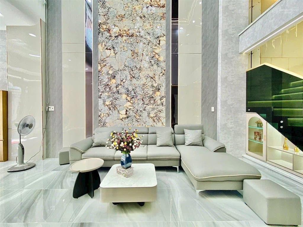 Chính chủ bán nhà ngay lý văn phức  q.1, 66m2, đang cho thuê 30tr, cách chợ tân định 400m