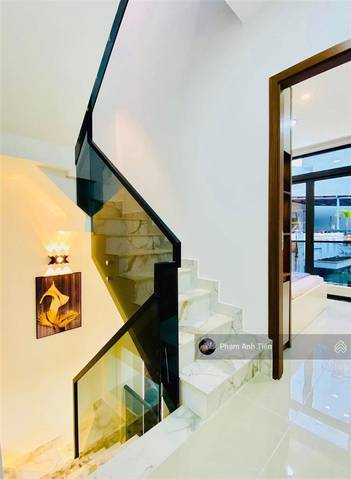 Lộ diện cực phẩm, đường lương hữu khánhq.1. giá 5tỷ090/68,5m2, cho thuê 30tr. gần bệnh viện từ dũ