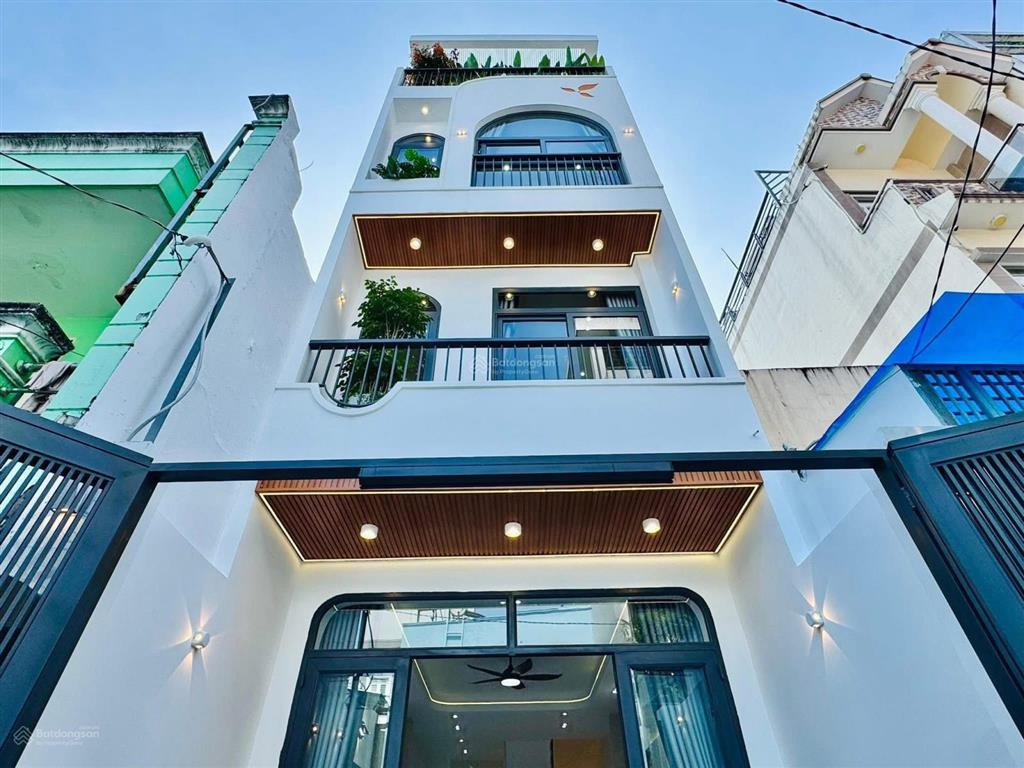 Nhà giá ngộp 3tỷ150/74m2 đường 7m ngay phạm văn haitân bình. đang cho thuê 27 triệu, cách chợ 200m