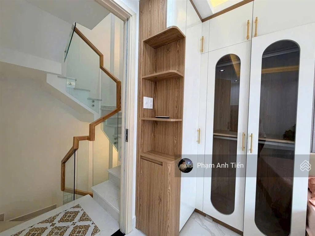 Bán gấp nhà phố, giá 4tỷ790/71,5m2. ngay điện biên phủq.1, đang cho thuê 28tr. gần bệnh viện mắt.