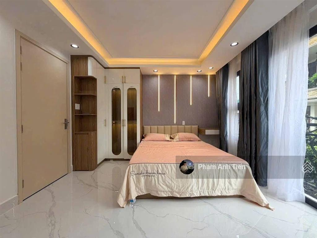 Bán gấp nhà phố, giá 4tỷ790/71,5m2. ngay điện biên phủq.1, đang cho thuê 28tr. gần bệnh viện mắt.